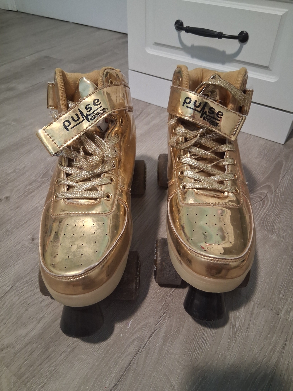 Pulse Metallic Gold High-Top Roller Skates Womens SIZE 8